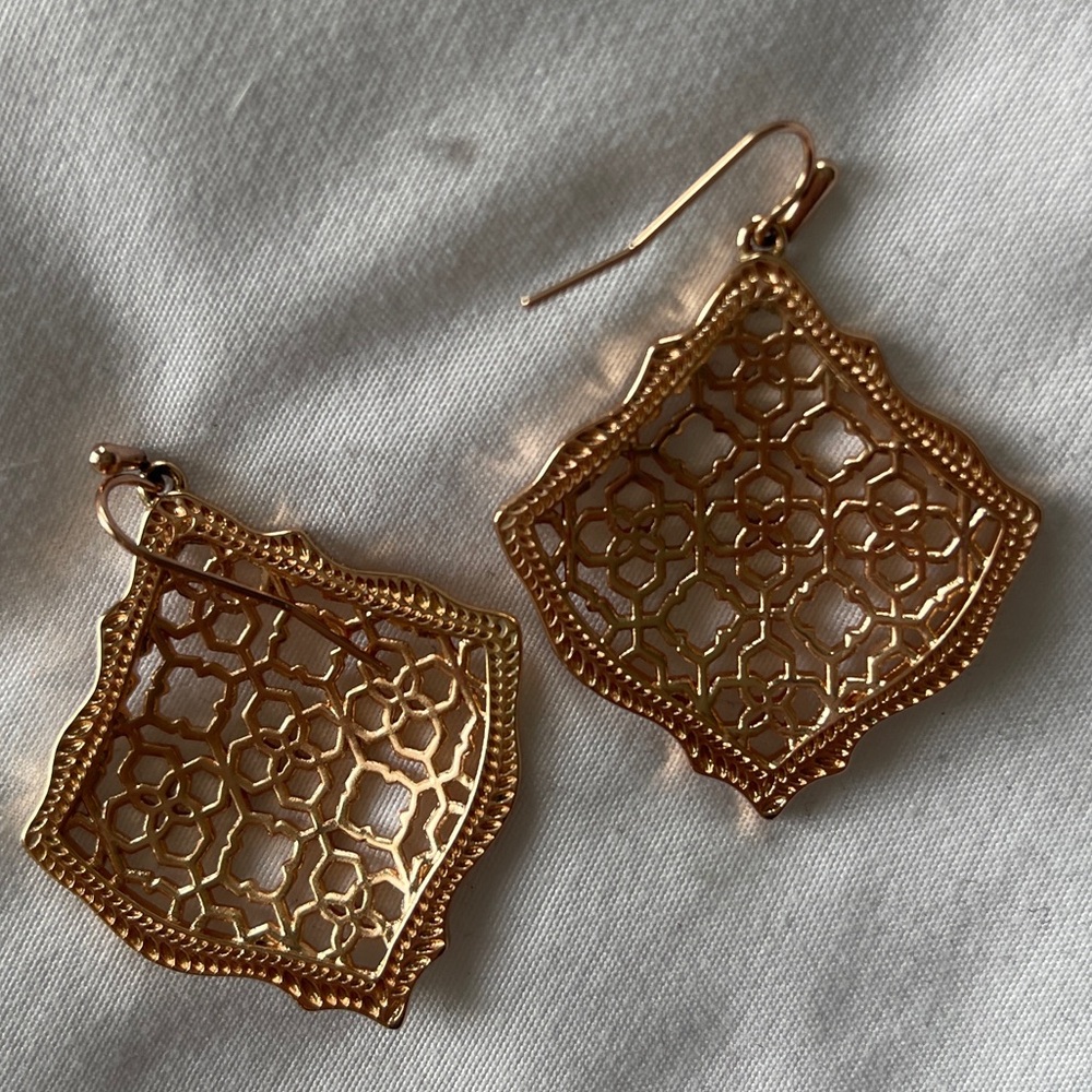 Kendra Scott Rose Gold Earrings - Barely Worn - Picture 2 of 2